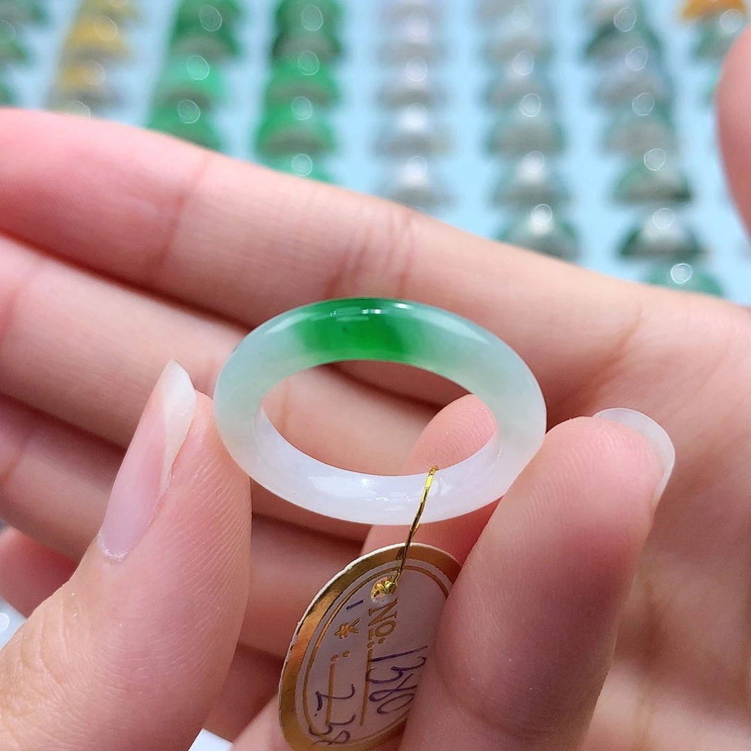 未镶嵌戒指翡翠14圈