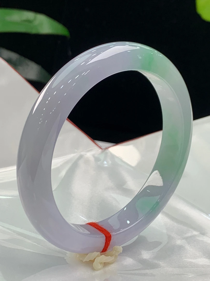 天然缅甸翡翠手镯 冰透春彩正圈圈口59*11*8.2 清爽透亮/完美水润