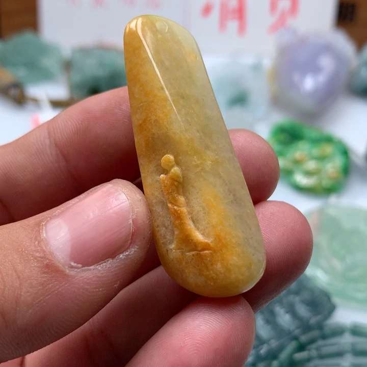 翡翠颈饰未镶嵌保真天然A货翡翠