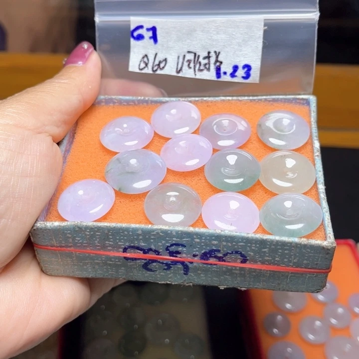 定制翡翠未镶嵌洞*拐不