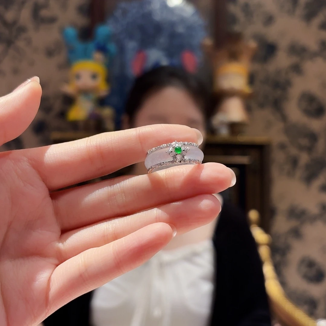 翡翠18K金镶嵌戒指9 10圈口