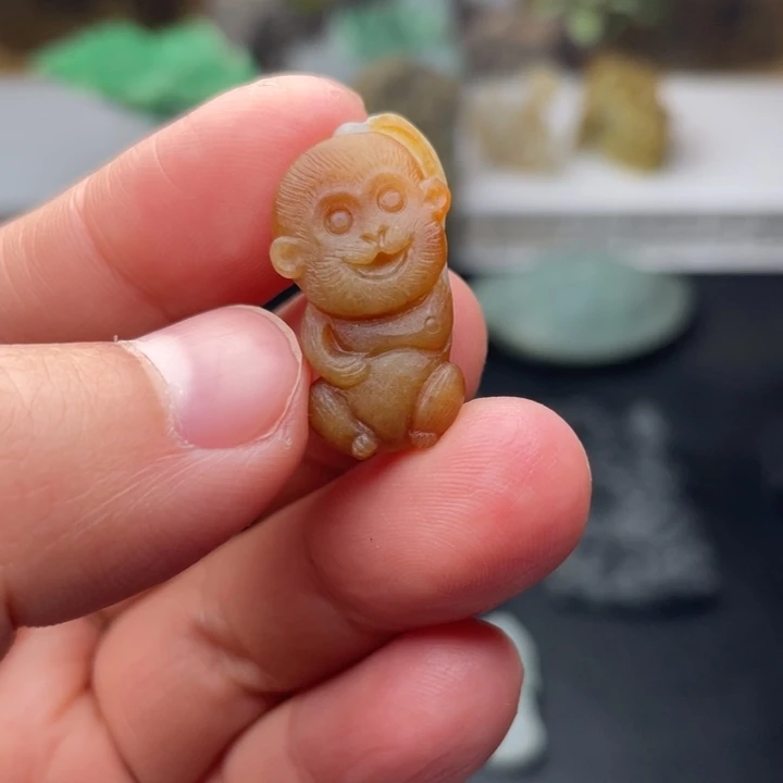 定制翡翠未镶嵌精品翡翠小灵猴