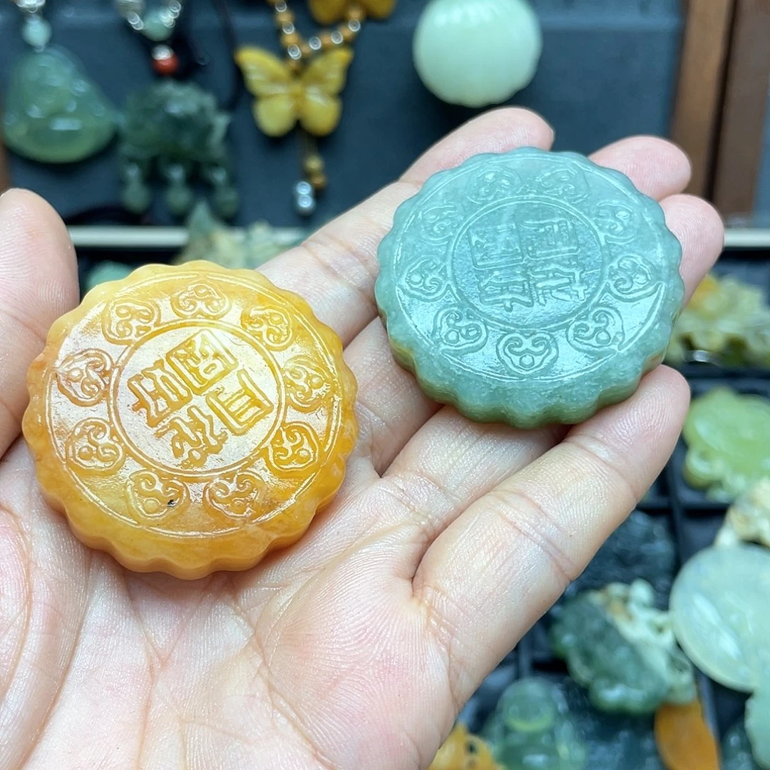 未镶嵌蛇纹石玉颈饰