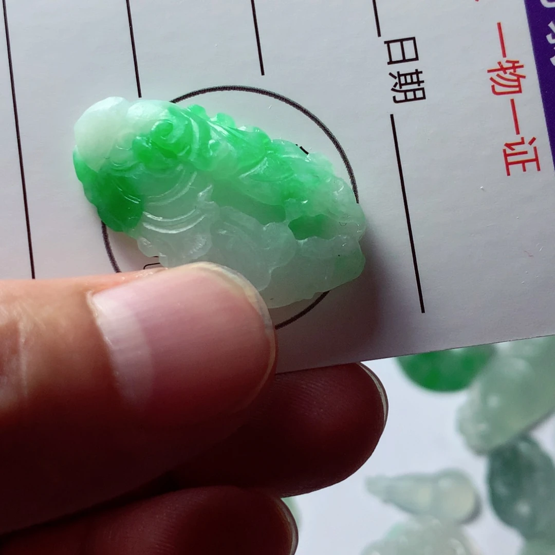 定制翡翠未镶嵌包工