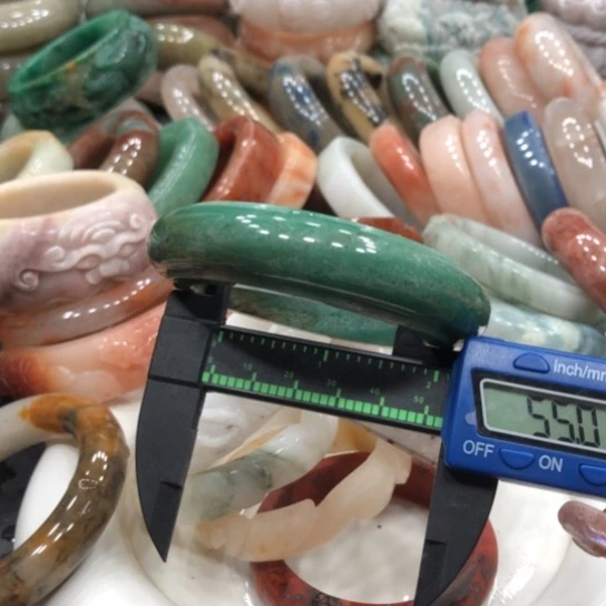 未镶嵌石英质玉珠宝半成品28