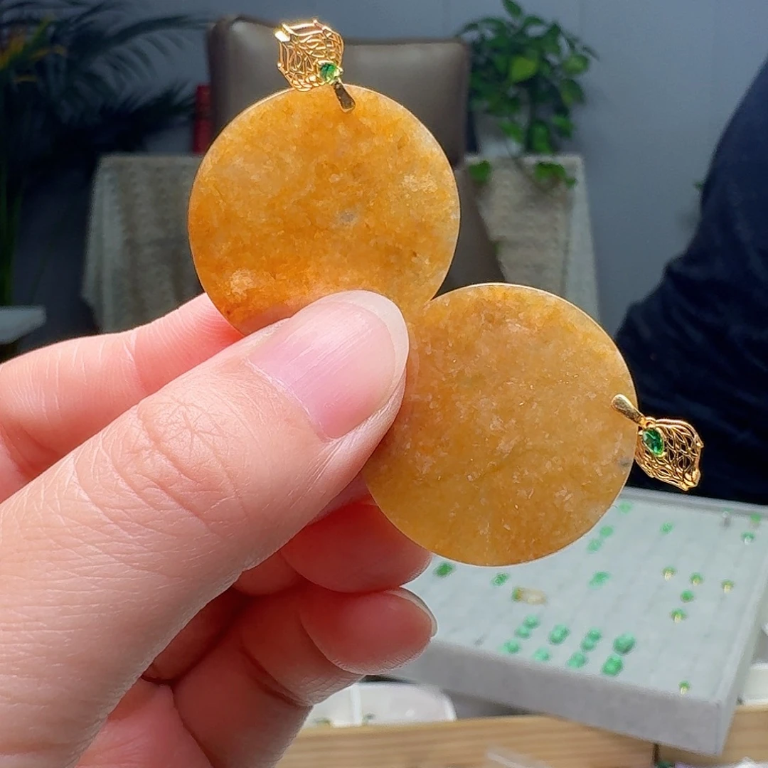 翡翠18K金镶嵌吊坠(不含链)多样性发货其一