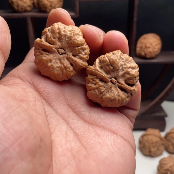 文玩核桃把件杨*7蛤蟆头35