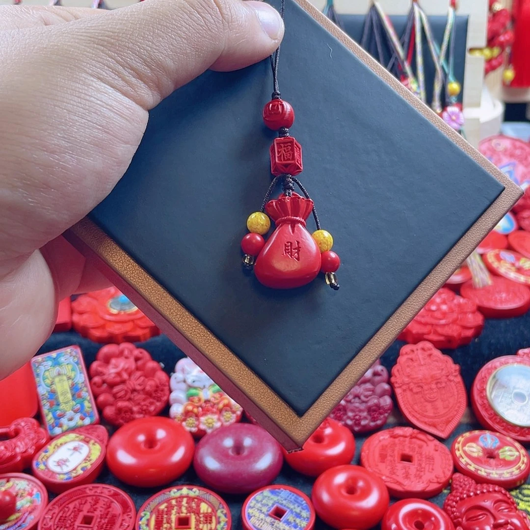 天然辰砂含辰砂工艺品钱袋子手机坠