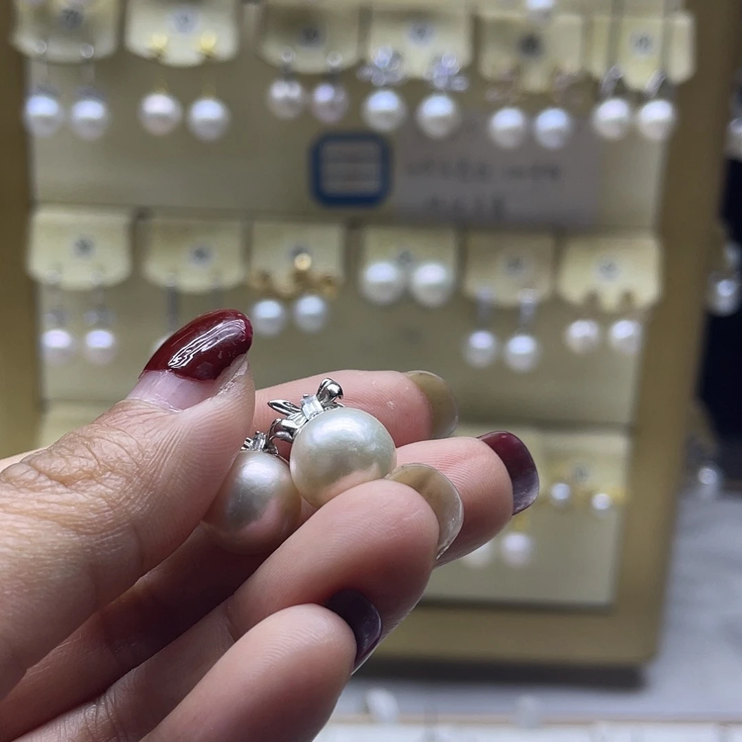 淡水珍珠银S925镶嵌耳饰