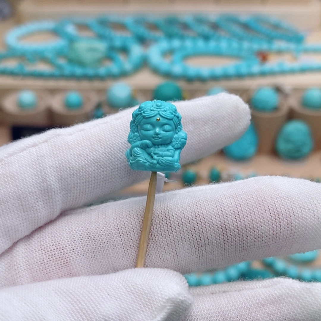 绿松石未镶嵌珠宝奇石