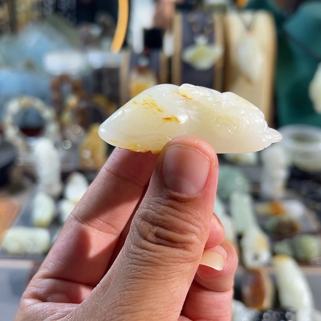 颈饰未镶嵌和田玉真皮真色