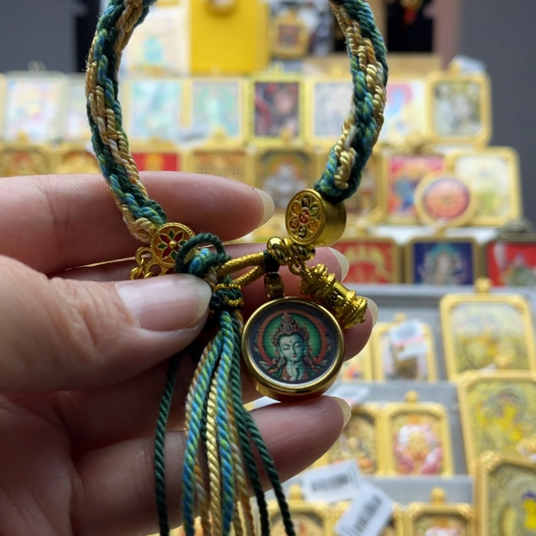 吊坠唐卡的历史悠久的文化遗产