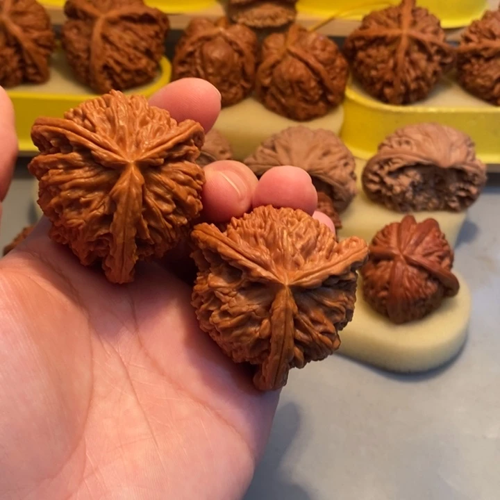 搞***队文玩核桃把件Bhhhhhhhh