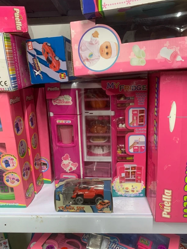 仿真电冰箱玩具陈列