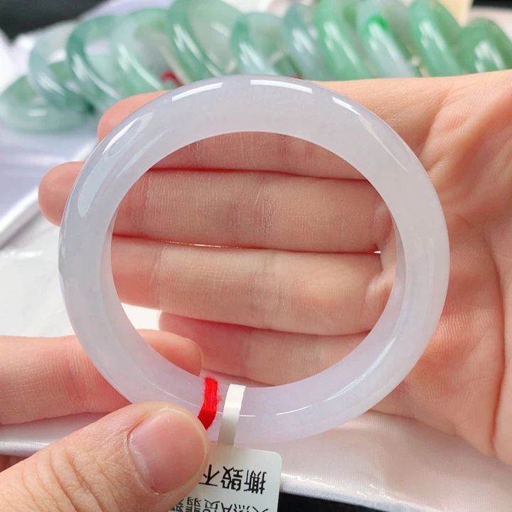 翡翠手镯未镶嵌缅甸A货翡翠手镯