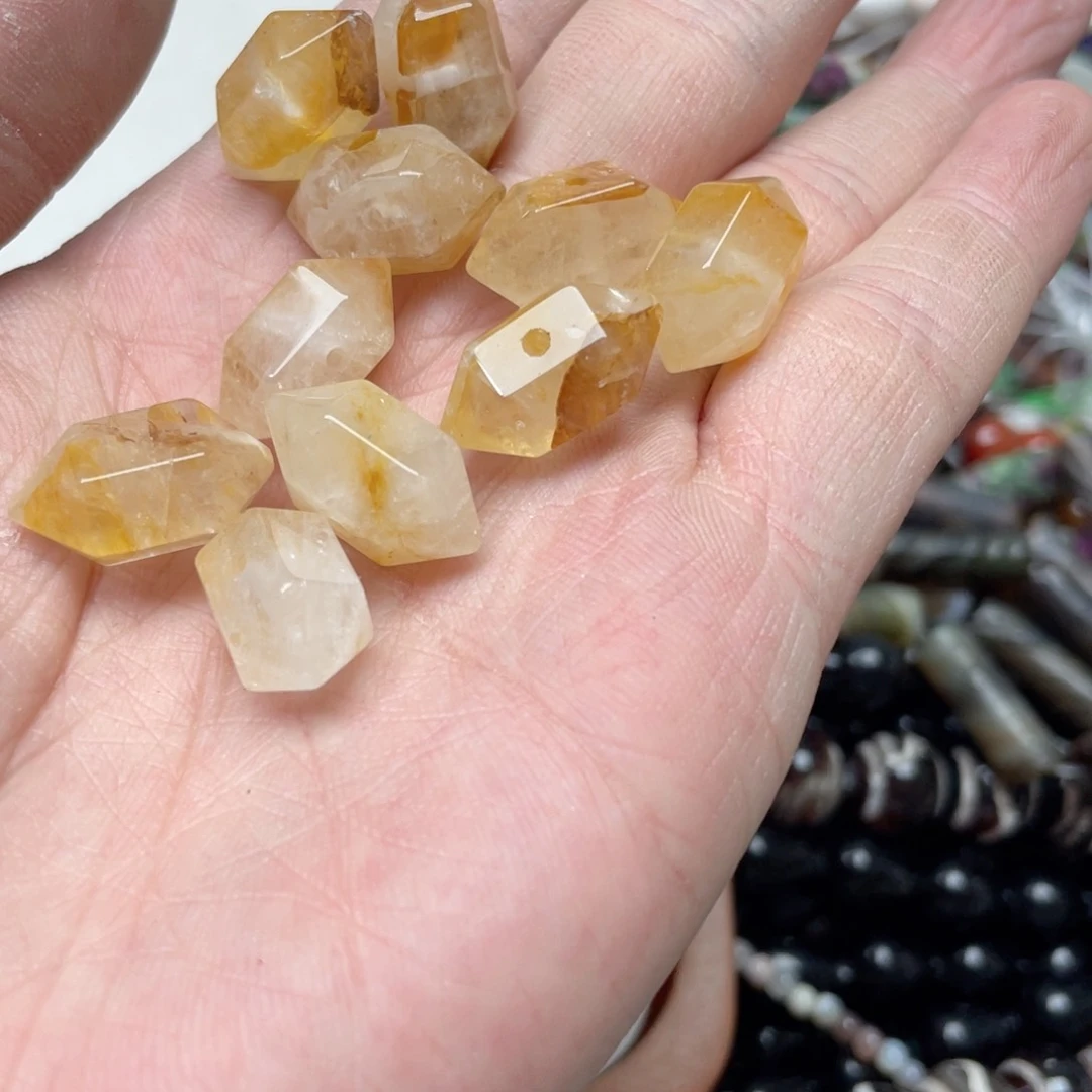 玛瑙/玉髓合金珠宝半成品一个10x20m黄浇花