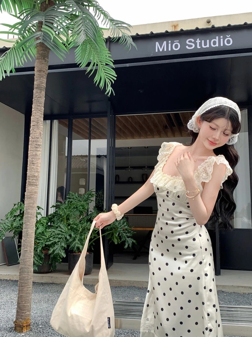 夏季新款波点蕾丝缎面吊带长裙甜美收腰显瘦气质纯欲