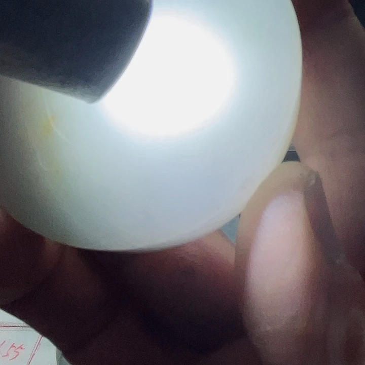 翡翠裸石翡翠手镯心