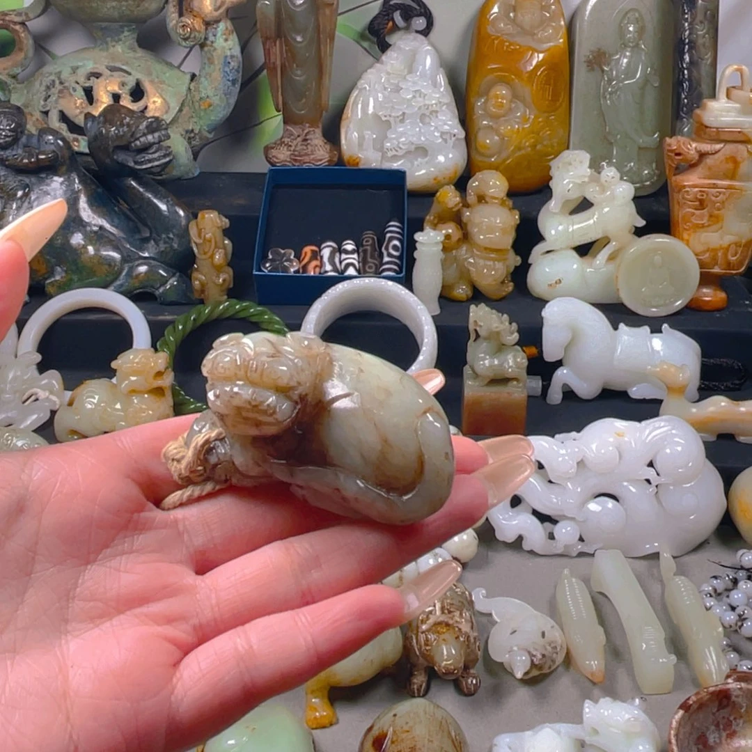 和田玉挂件未镶嵌月*