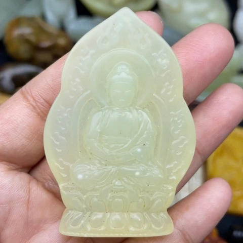 未镶嵌蛇纹石玉颈饰54