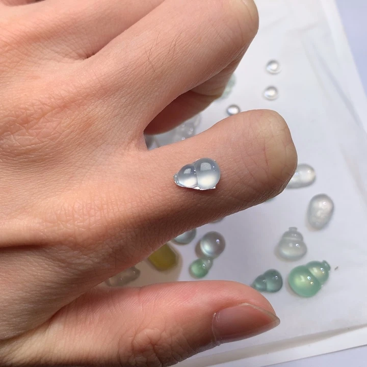 翡翠未镶嵌吊坠(不含链)葫芦