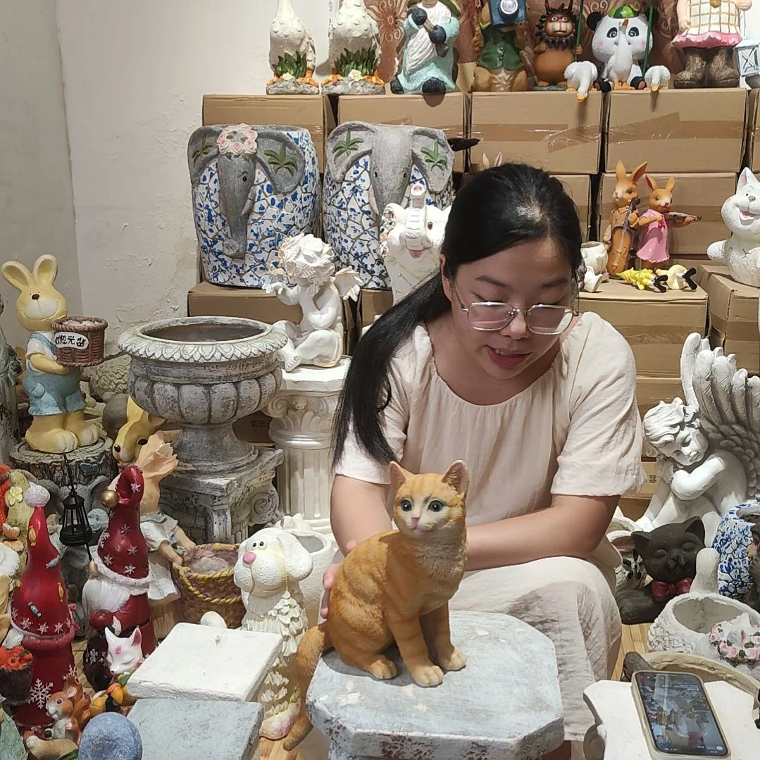 合成树脂树脂橘猫摆件一个