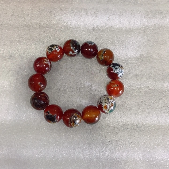 玛瑙/玉髓手串未镶嵌铁*