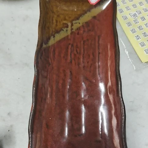 瓷片瓷片，各种摆件，均有瑕疵。沙锅！