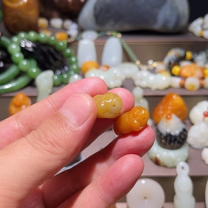 大****和田玉未镶嵌车挂