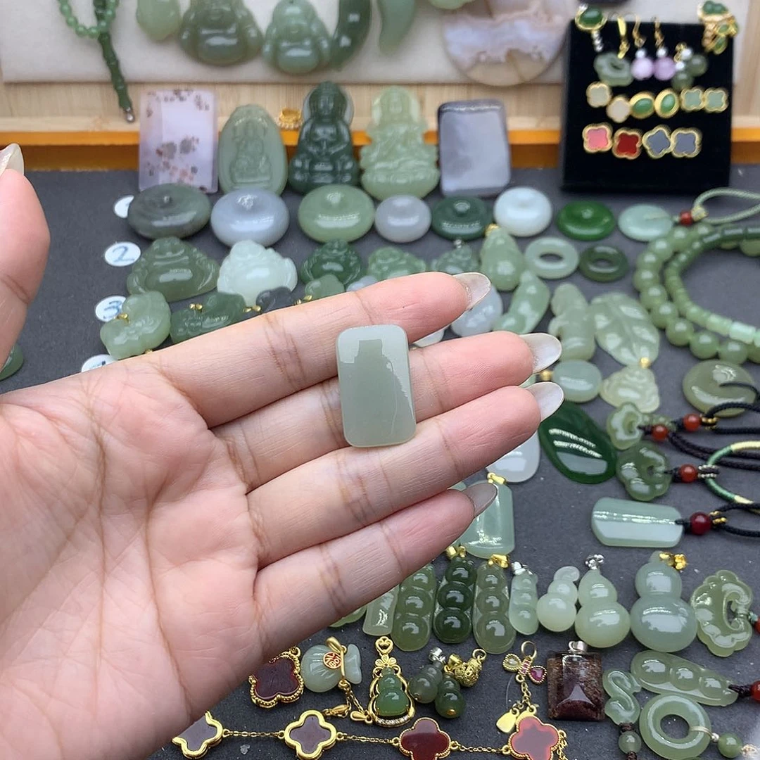 和田玉吊坠(不含链)未镶嵌