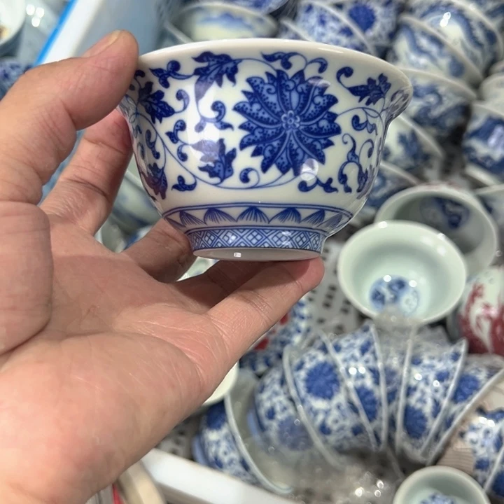 瓷片白青花缠枝莲压手杯全品