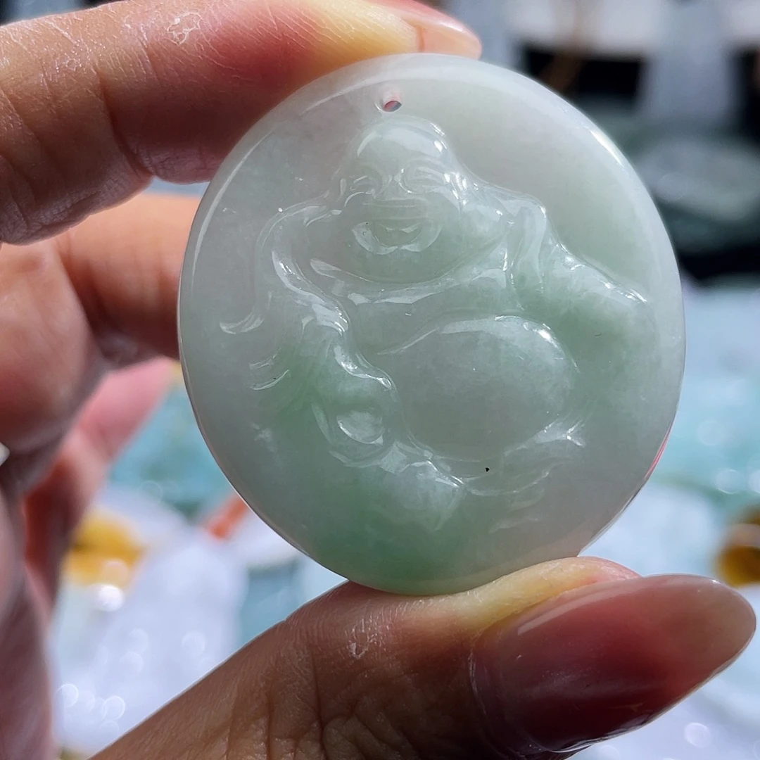 翡翠未镶嵌颈饰佛公