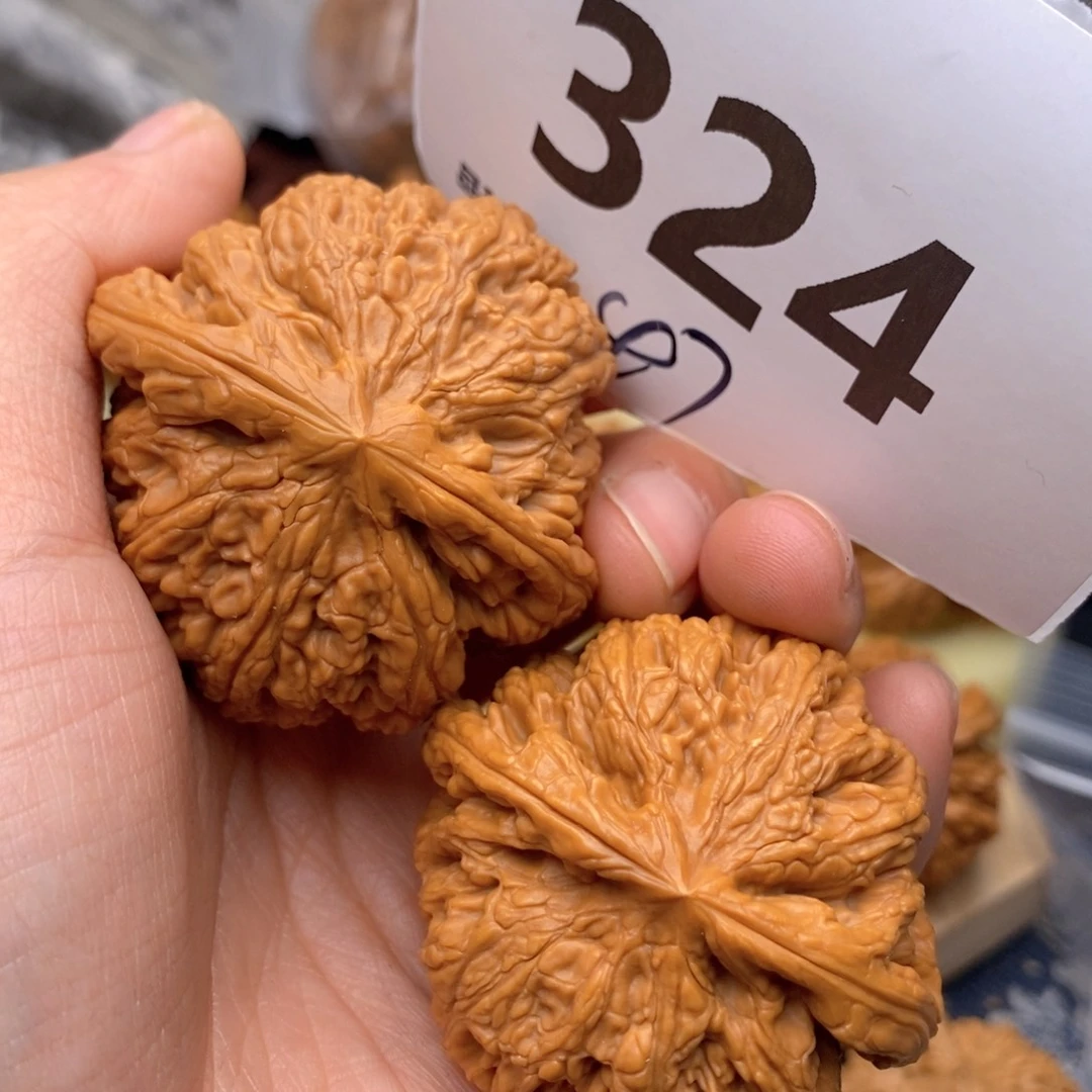 文玩核桃把件324号47粗筋