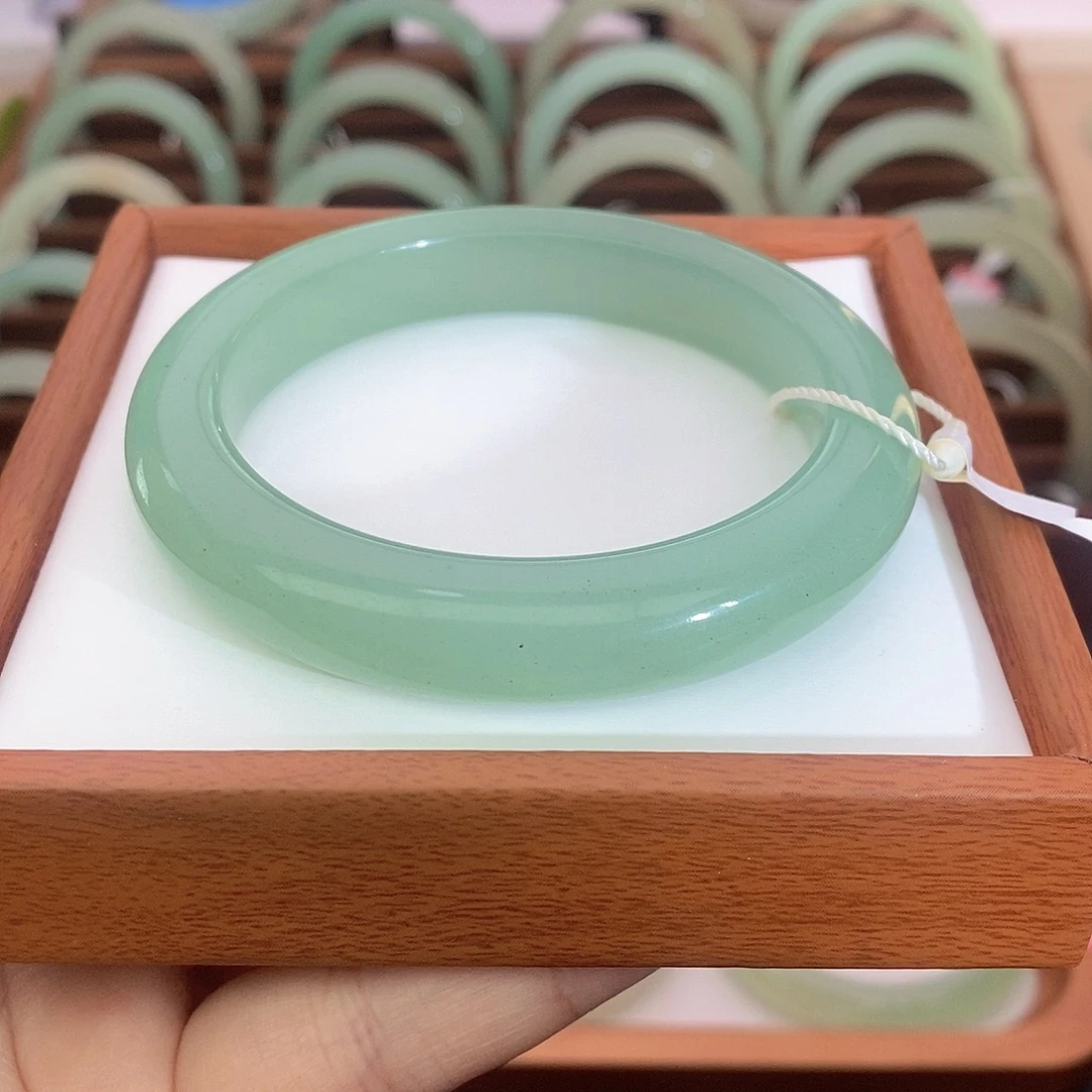 东陵石未镶嵌手镯58+