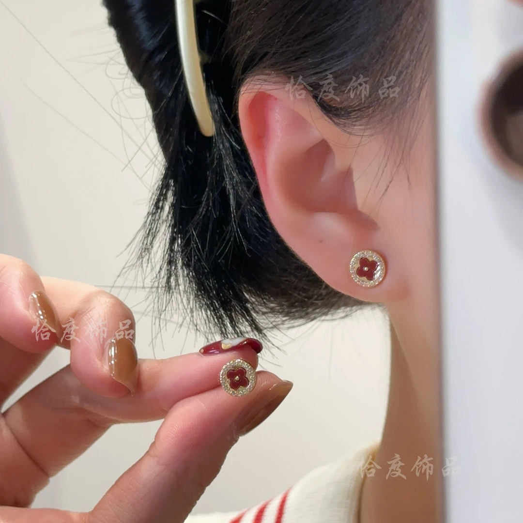【恰度】精致小巧红色四叶花锆石耳钉