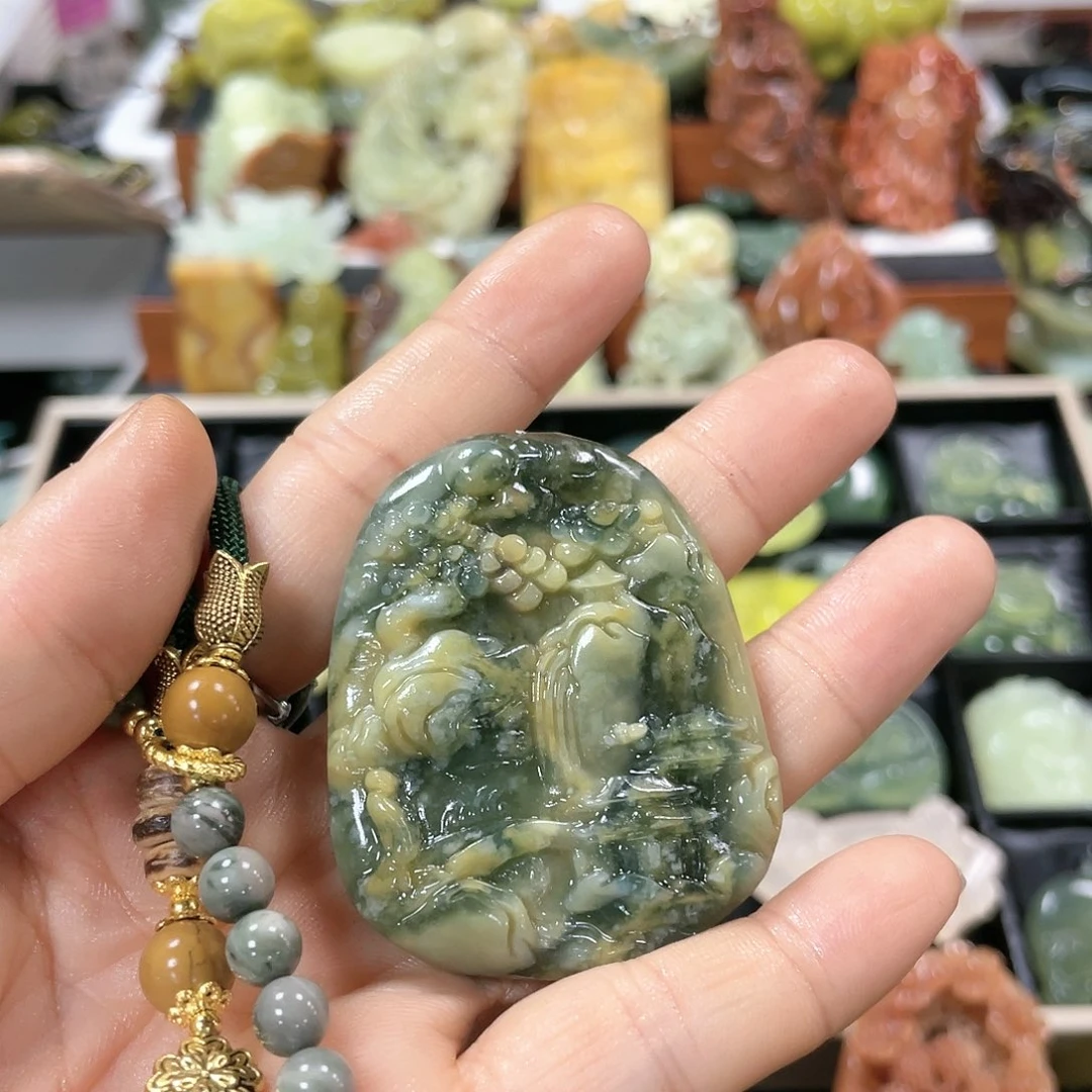 石英质玉颈饰合金