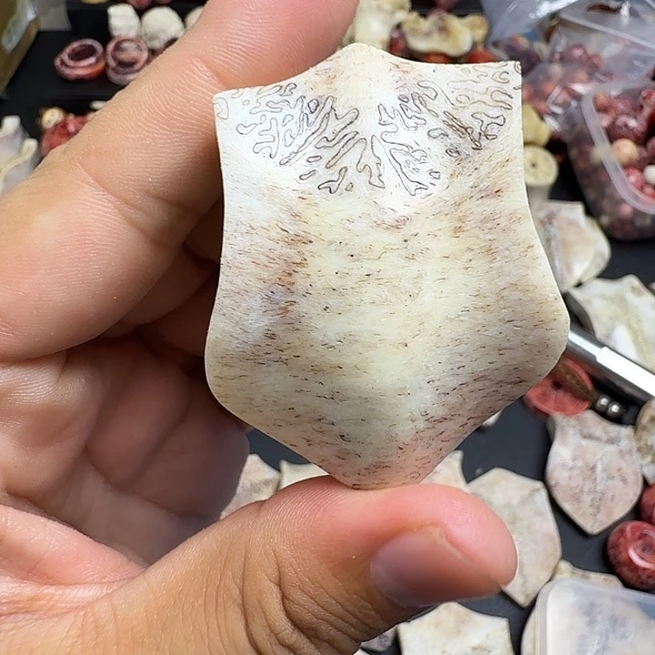用***3花岗石铁合金养殖鹿头骨制作三界牌