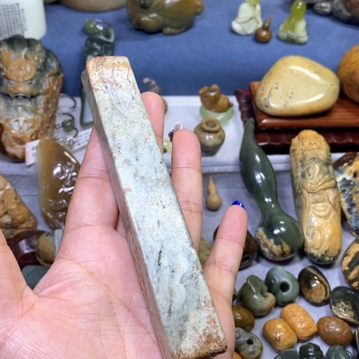 岫岩河磨玉（透闪石质玉）未镶嵌摆件