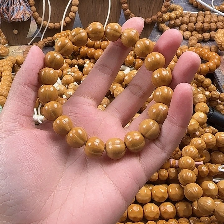 猴头核桃手串灯笼南瓜