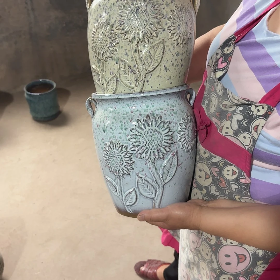 紫砂花盆口19高24两个