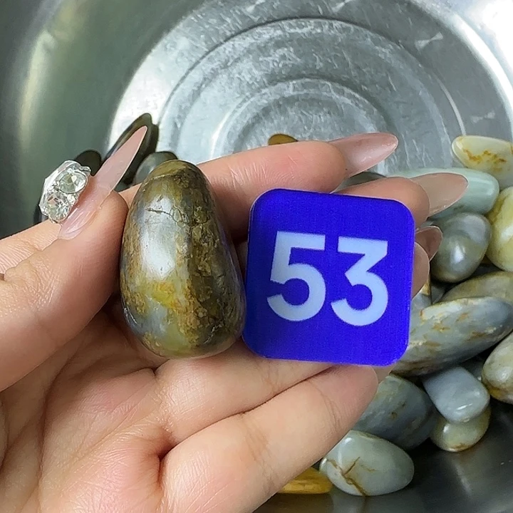 未镶嵌和田玉（糖玉）挂件