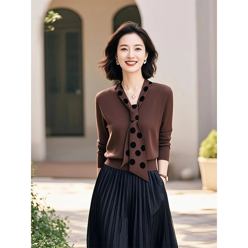 软糯慵懒毛衣洋气独特别致超好看设计感小众棕色针织衫上衣女春季