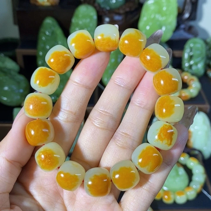 套链未镶嵌和田玉燕**8