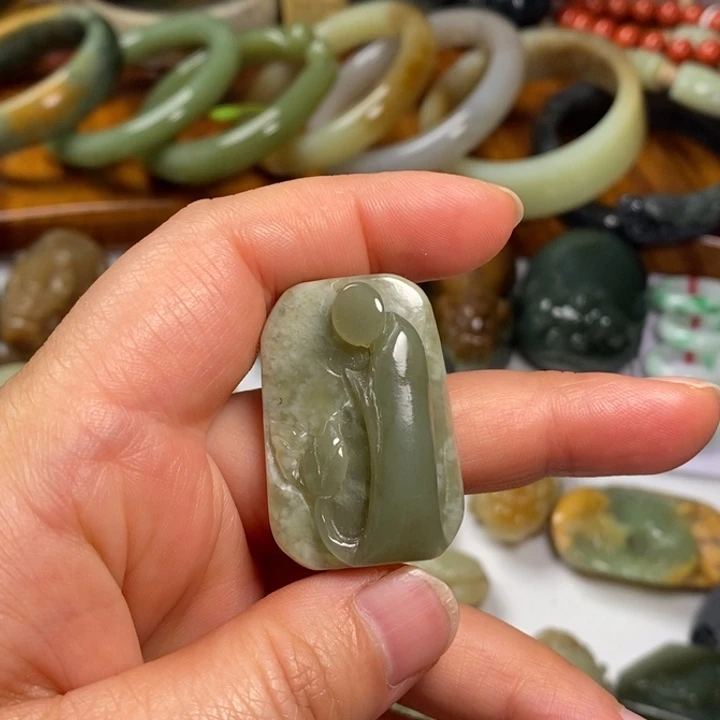 和田玉（糖玉）未镶嵌手镯