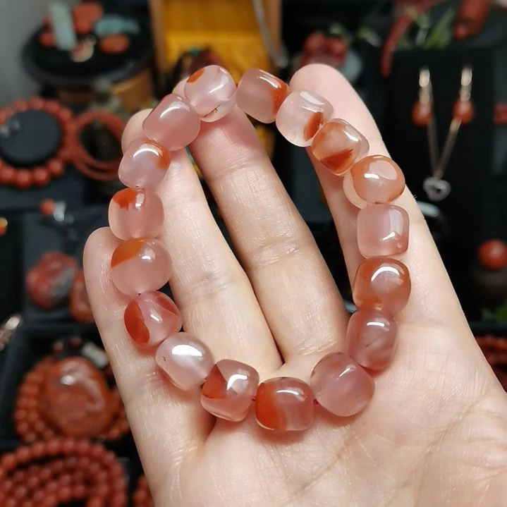 南红玛瑙手串未镶嵌無*性