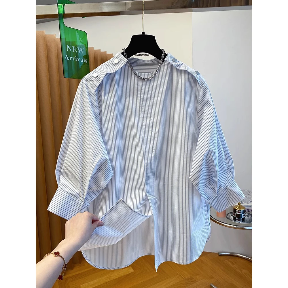 浅蓝色条纹衬衫女2025新款宽松百搭圆领松弛感套头中袖五分袖上衣