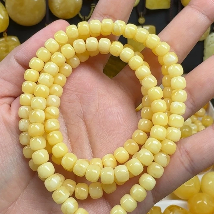 蜜蜡未镶嵌珠宝奇石