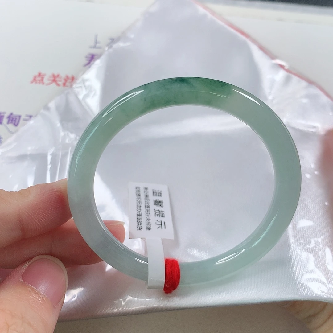 未镶嵌手镯（圆镯）翡翠①⑥⑥