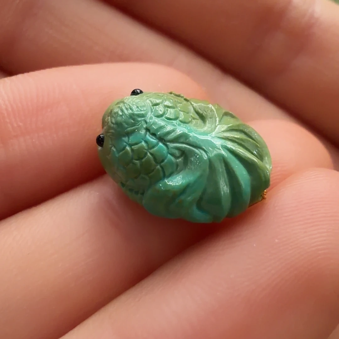 绿松石未镶嵌颈饰