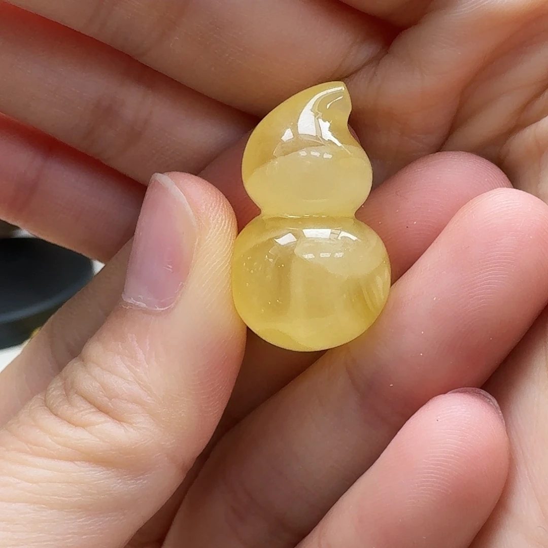 未镶嵌琥珀裸石葫芦